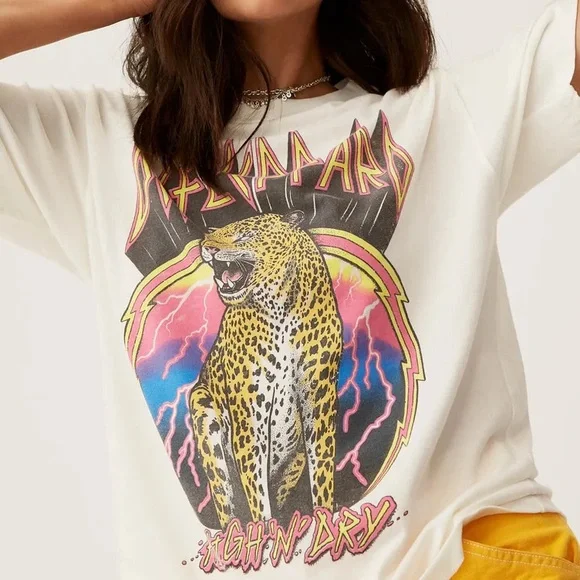 Daydreamer LA Tees | Def Leopard High N Dry Weekend Vintage Style T-Shirt - Picture 3 of 7